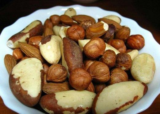Kuinka monta kaloria on pähkinöissä?